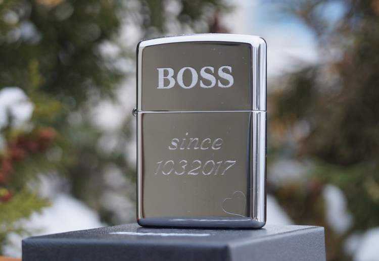 Gravírování loga a obrázků na Zippo zapalovače 